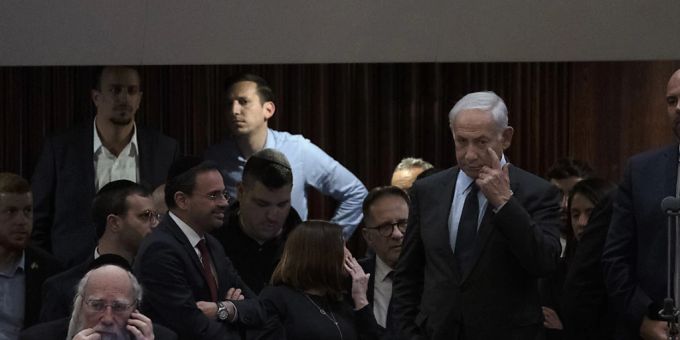 Tel Aviv - Netanjahu verschiebt nach Massenprotesten umstrittene Justizreform