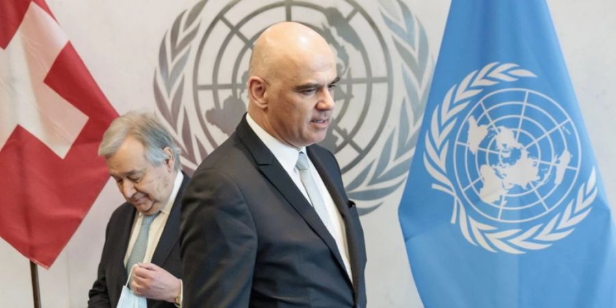 Bundespräsident Alain Berset (Rechts) bei seinem Besuch Anfang März in New York mit Uno-Generalsekretär Antonion Guterres. (Archivbild)