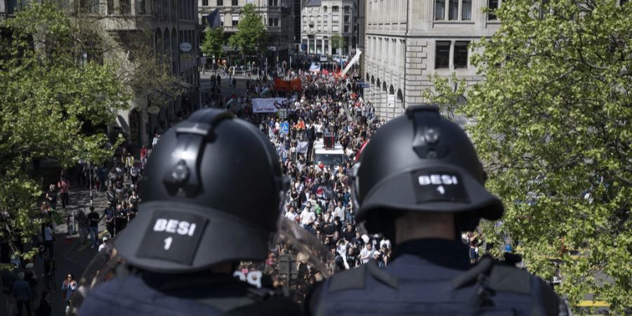 Die Polizei ist präsent - hier in Zürich.