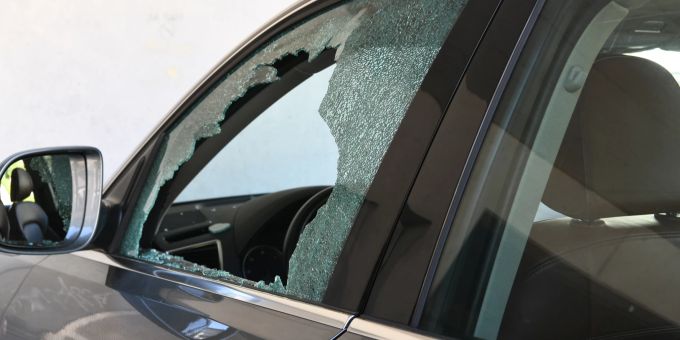 Herisau AR: Autoaufbrecherin (38) festgenommen. Herisau AR