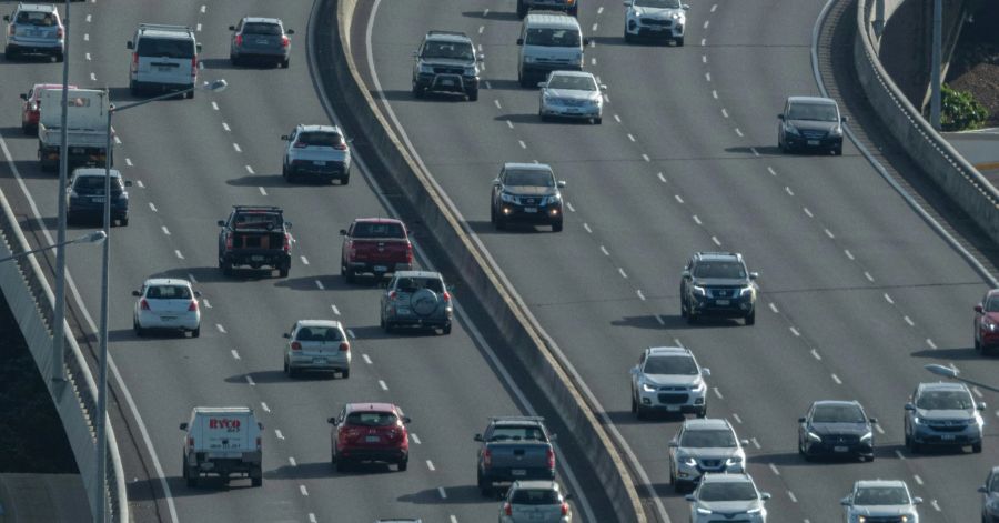 Somit sollen die 200'000 Fahrzeuge, die bis 2030 täglich auf der Strecke unterwegs sein sollen, Platz haben. (Symbolbild)