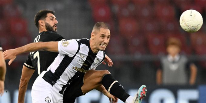 Der FC Zürich um Verteidiger Nikola Katic erlebte letzte Woche ein bitteres Hinspiel gegen Vitória Guimarães. FC Zürich