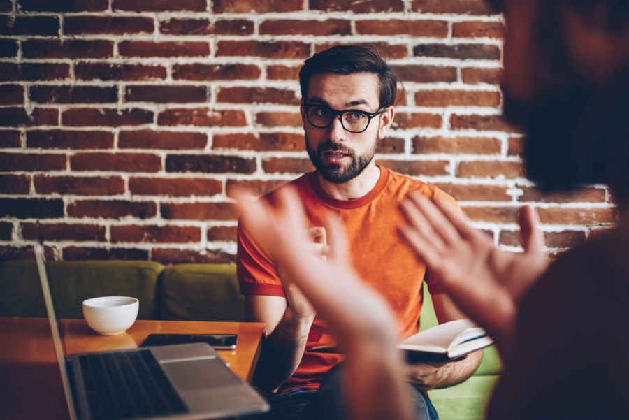 Freunde, Laptop, Diskussion, Kaffee