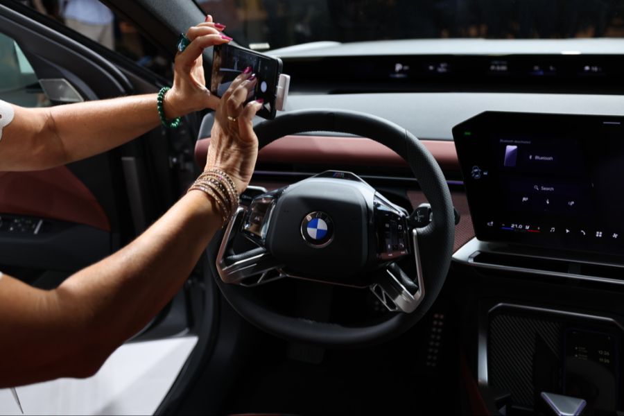 mercedes bmw ix3
