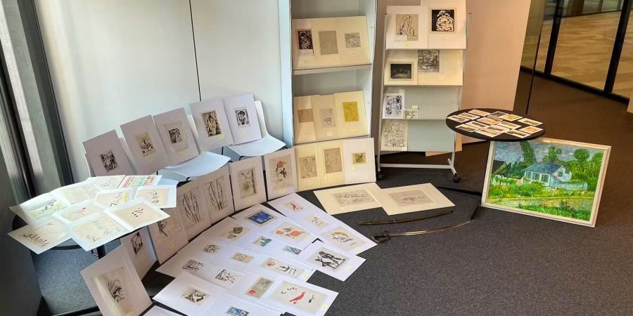 Gestohlenen Bilder aus Kunstsammlung.