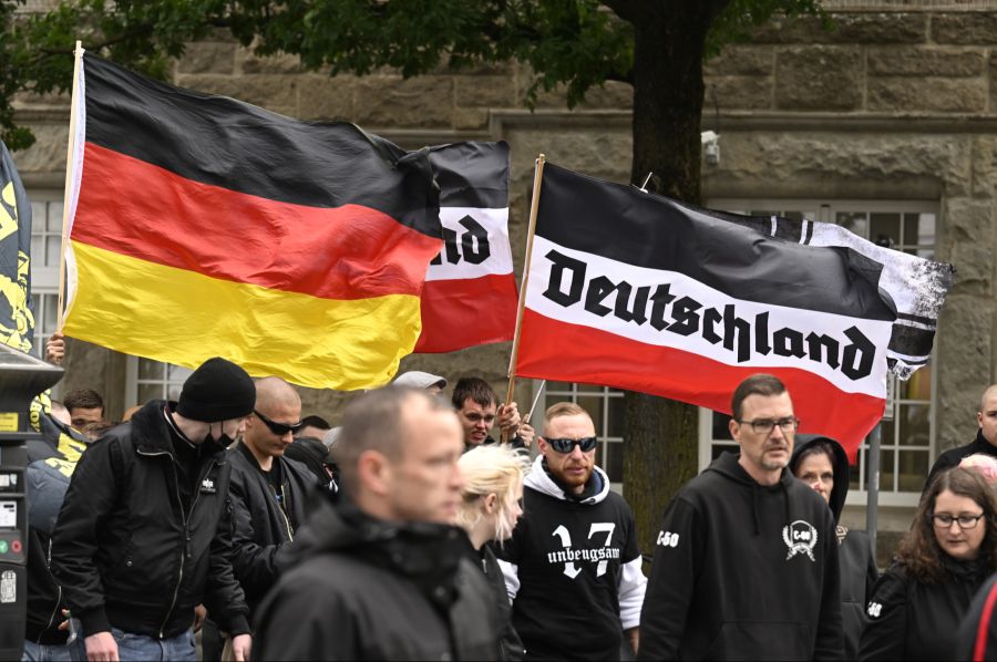 Durch die offiziellen Lautsprecher ertönten plötzlich rechtsextreme Lieder. (Symbolbild)