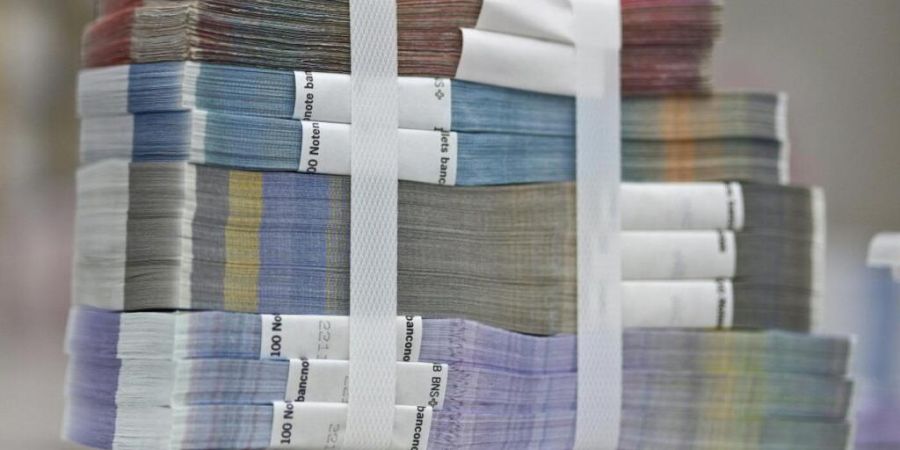 Die Aargauer Steuerzahlerinnen und Steuerzahler werden 2026 finanziell entlastet. Die Kantonssteuer sinkt um 8 Prozentpunkte. (Symbolbild)