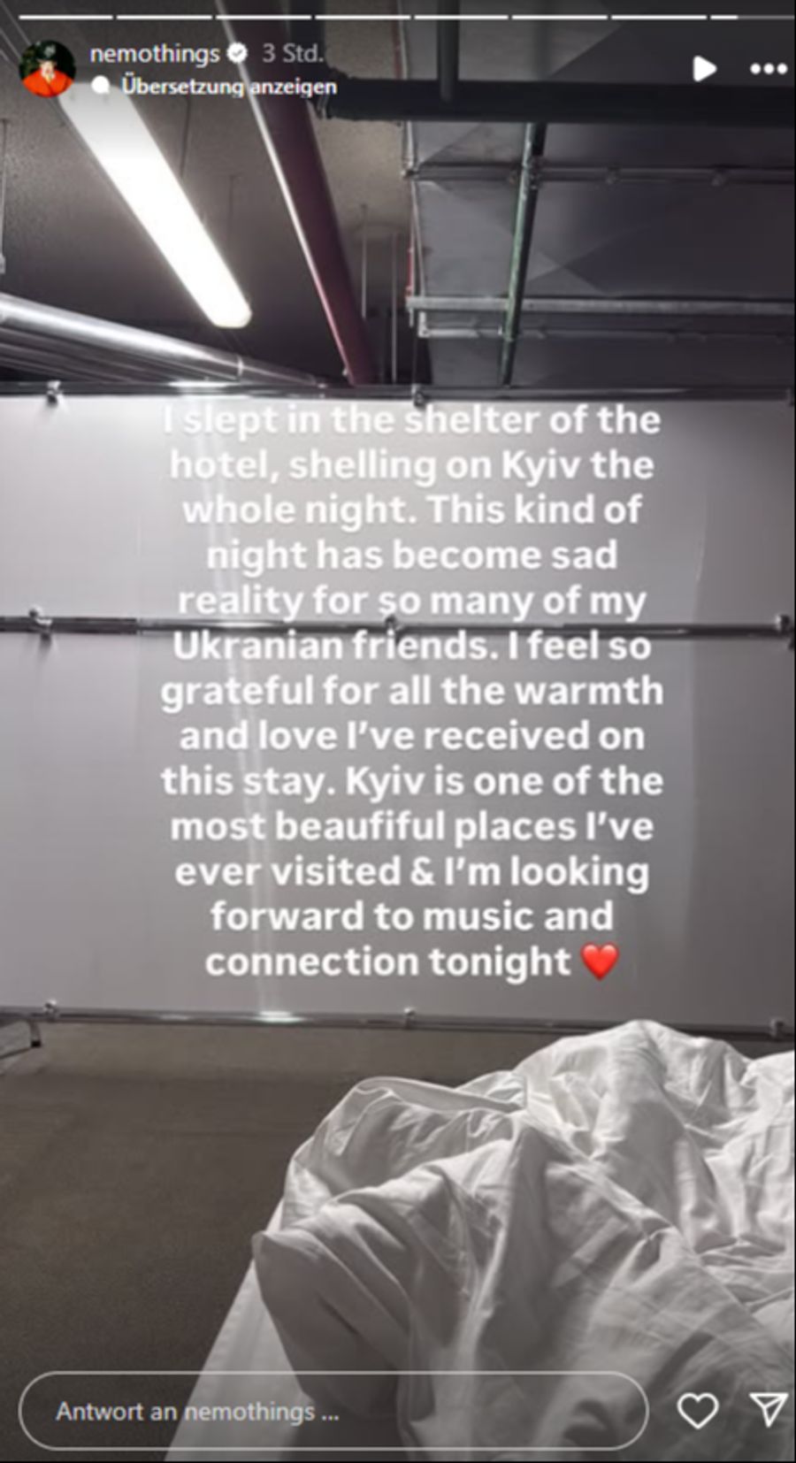Nemo gibt den Fans auf Instagram ein Update aus Kiew.