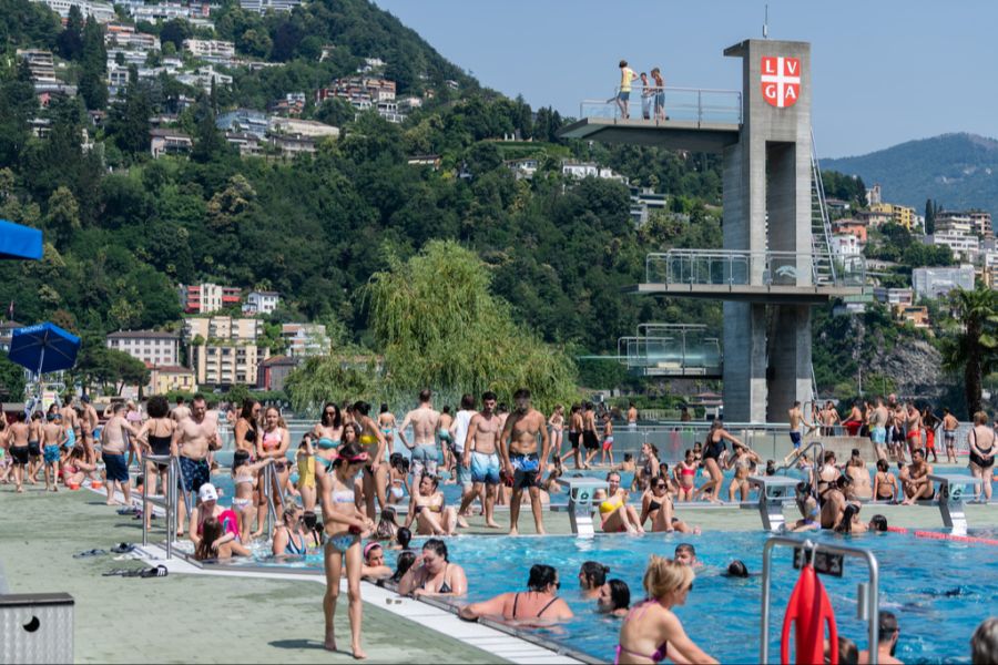Eine Lehrerin wollte mit der Klasse einen Badeausflug unternehmen. (Symbolbild)