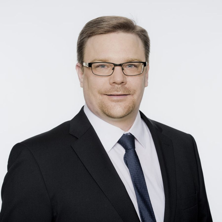 Der Zürcher SVP-Gemeinderat Stephan Iten befürchtet, dass die Stadt Zürich den privaten Unternehmen die Arbeitskräfte streitig macht.