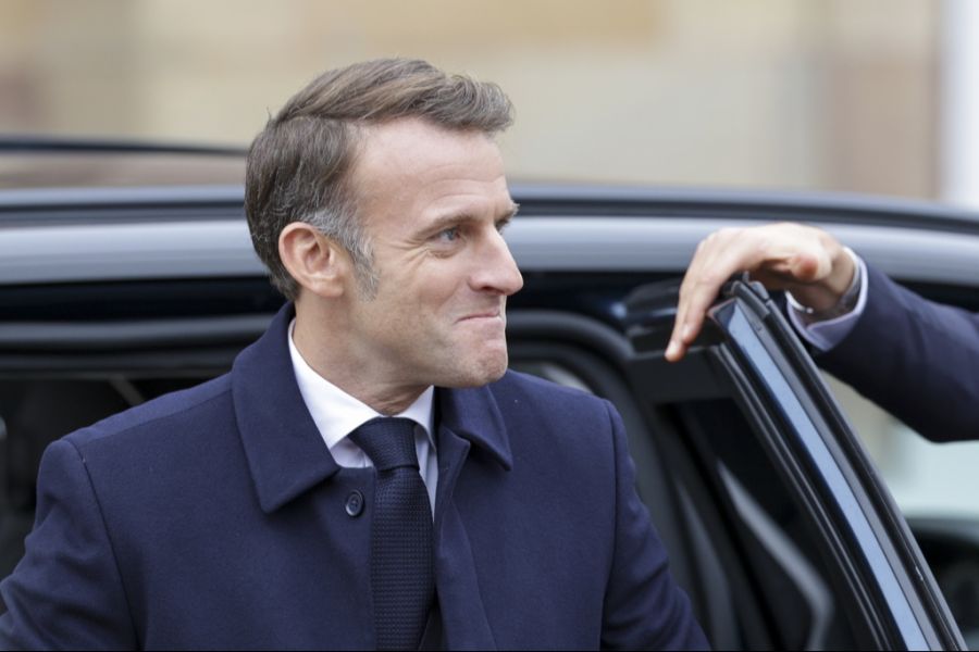 Präsident Emmanuel Macron muss nun Premier Nummer sechs suchen.