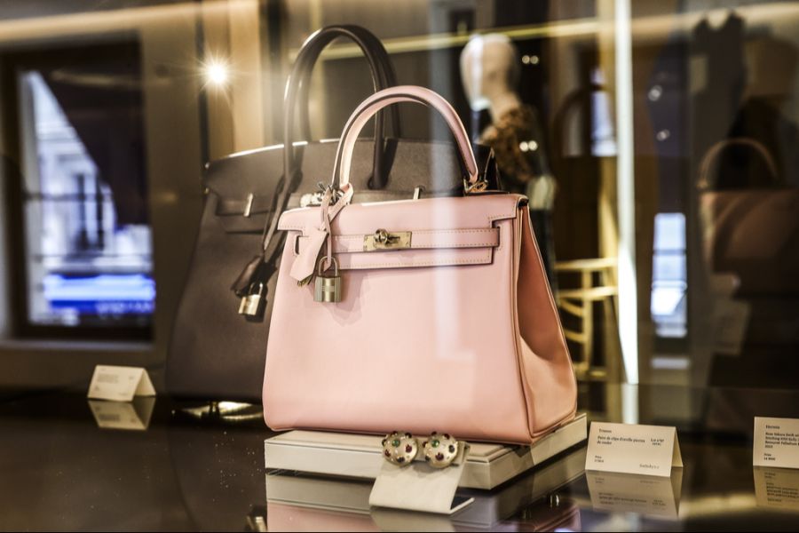 Solche Taschen kosten gebraucht teilweise sogar mehr als neu. (Archivbild)