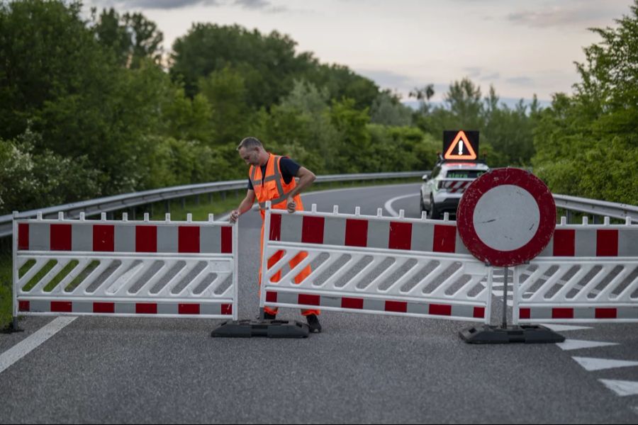 Autobahn A1 gesperrt