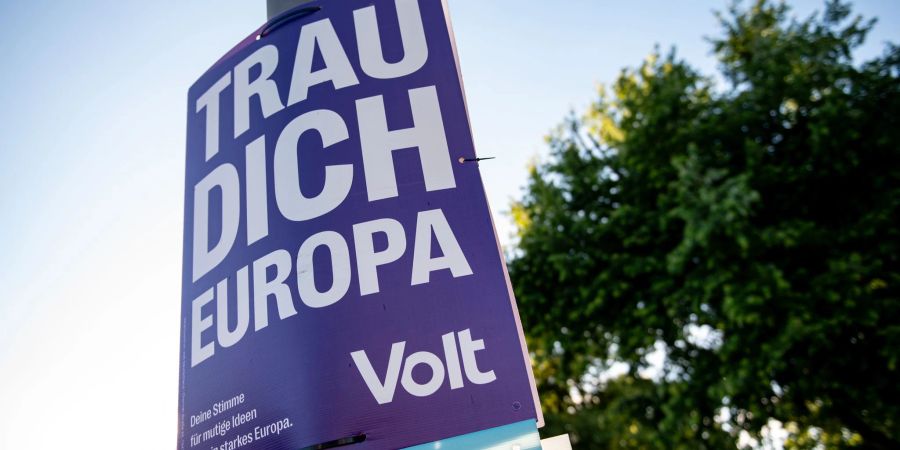 «Trau dich Europa»: Ein Wahlplakat der Partei «Volt».