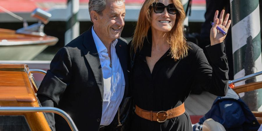 Wollte Carla Bruni ihrem Mann aus der Klemme helfen? (Archivbild)