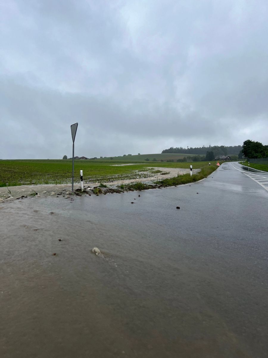 Überflutete Strasse.