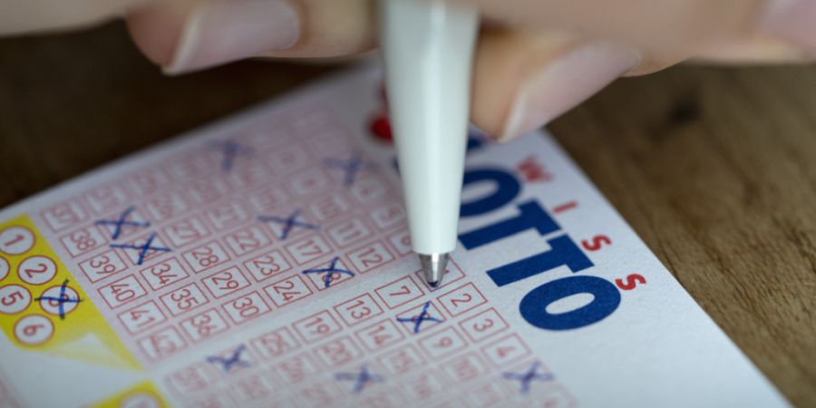 Für die nächste Ziehung am Mittwoch befinden sich 1,5 Millionen Franken im Jackpot. (Archivbild)