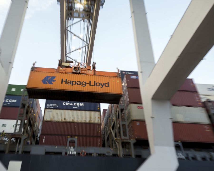 Hapag-Lloyd verliert 60 Millionen Dollar pro Woche durch die Hormus-Blockade.