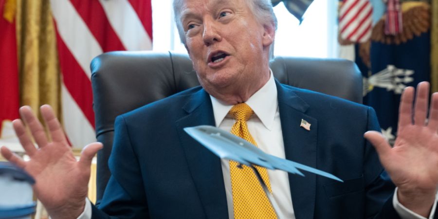 Die Trump-Regierung erhöht den Druck auf die Karibikinsel Kuba. Jetzt bringt der US-Präsident gar eine «Übernahme» ins Spiel.