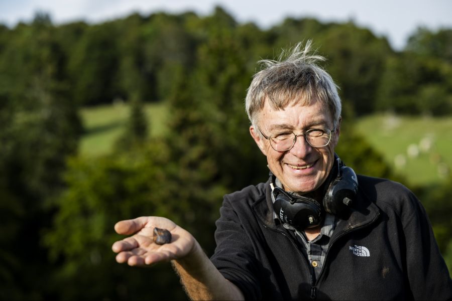 Er selbst fand 2024 Fragmente eines rund 175'000 Jahre alten Meteoriten im Berner Jura.