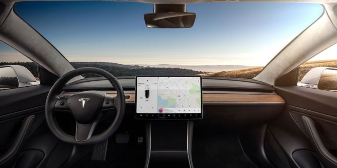 Tesla 3 Cockpit