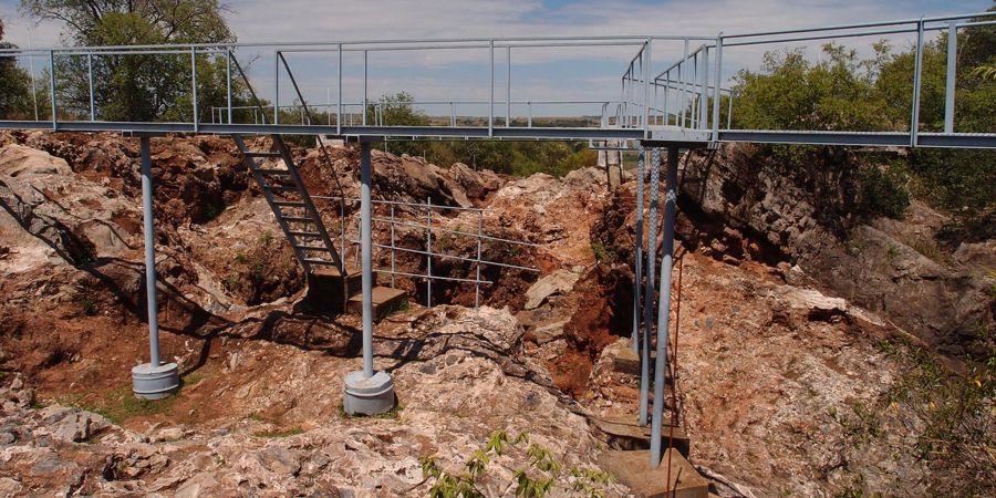 Die Sterkfontein-Höhlen sind eine bekannte Fossilienfundstätte nahe Johannesburg in Südafrika.