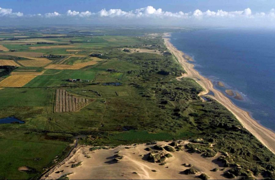 So sah die Dünenlandschaft im schottischen Aberdeen aus, ehe Donald Trump einen Golfplatz bauen liess. (Archivbild)