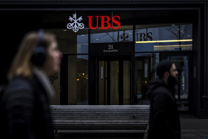 Die Entlassungen sind Teil der umfassenden Sparmassnahmen der UBS in Italien. ubs italien