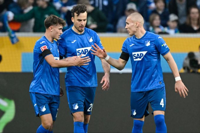 Haris Tabakovic bringt die TSG in Führung. Bundesliga