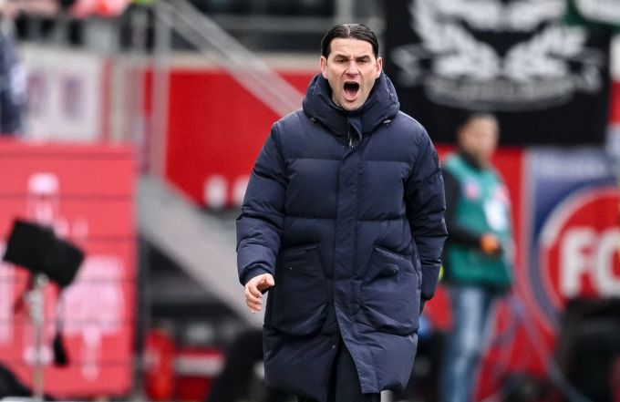 Gerardo Seoane beim Sieg gegen Heidenheim. Gerardo Seoane