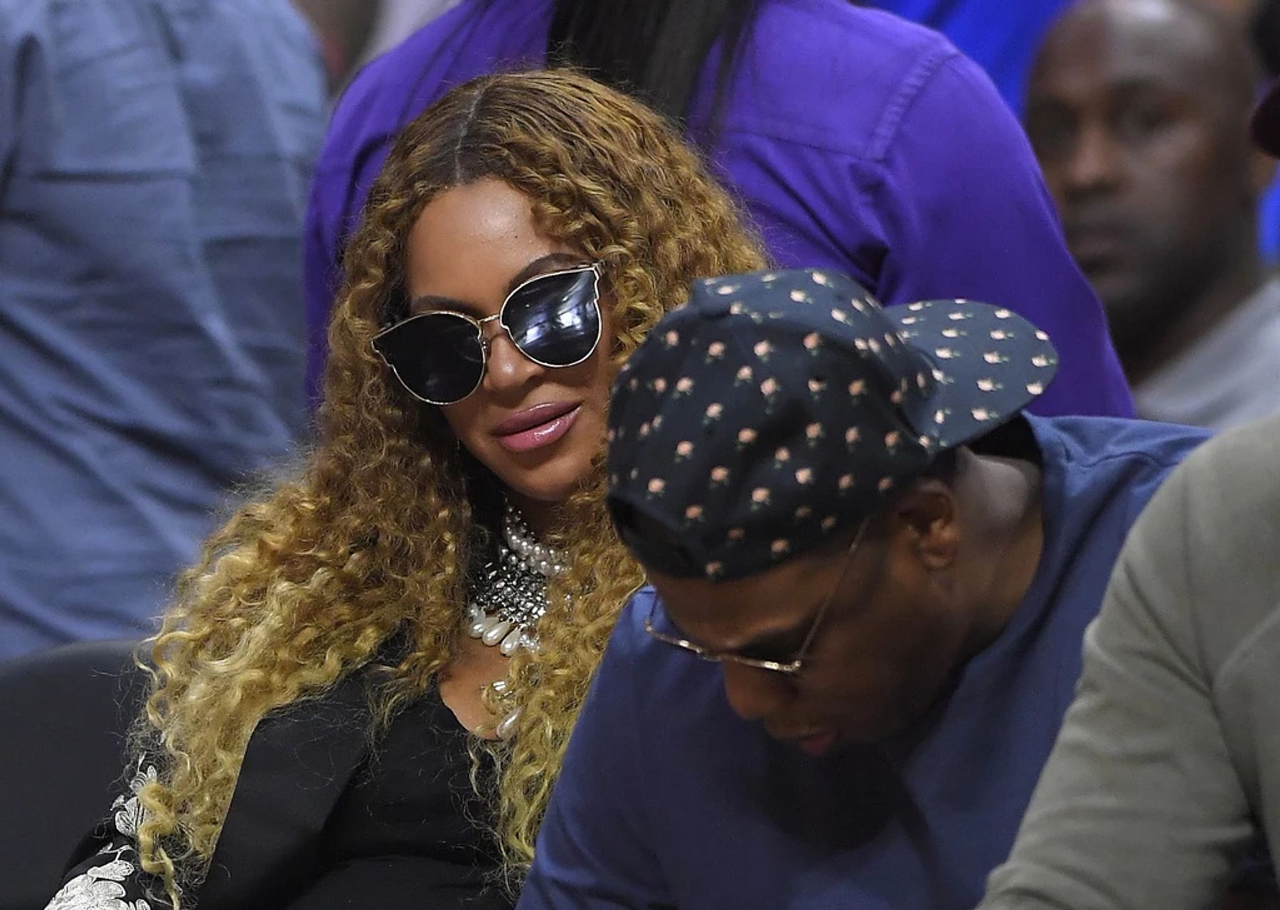 Jay-Z lacht böse Vorwürfe mit Beyoncé & Tochter (12) weg | Nau.ch