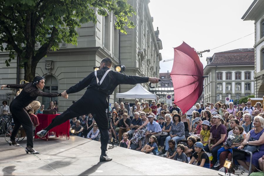 Buskers