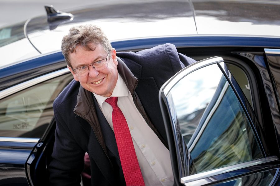 So liess das Departement von Albert Rösti die ETH-Forscher das Projekt nicht hinterfragen.