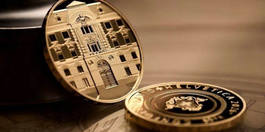 Die Bildseite zeigt das Swissmint-Gebäude im Berner Kirchenfeldquartier. Auf der Wertseite ist ein Wappen abgebildet, das dem Mosaikboden im Treppenhaus des Gebäudes nachempfunden ist.