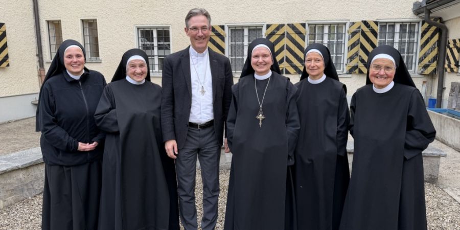 Bischof Beat Grögli besuchte die Schwestern der Glattburg vor ihrem Umzug.