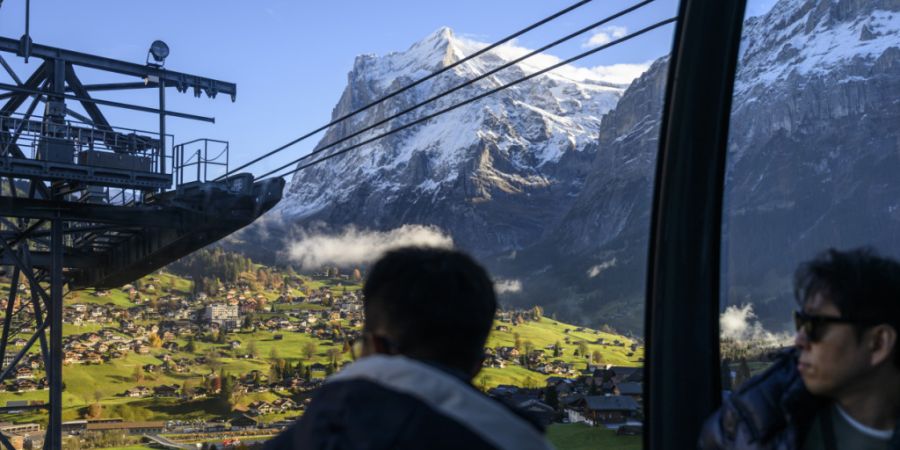 Weniger Touristen als sonst: Der Iran-Krieg hat den Jungfraubahnen im ersten Halbjahr 2026 zugesetzt. (Archivbild)
