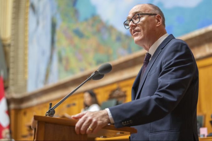 Bundesrat Martin Pfister spricht das erste Mal als Bundesrat zum Nationalrat, an der Sommersession der Eidgenössischen Räte, am 5. Juni 2025. Bundesrat Martin Pfister