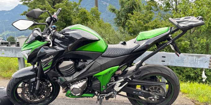 In Bilten wurde ein Motorradfahrer bei einer Kollision verletzt. Bilten Kollision