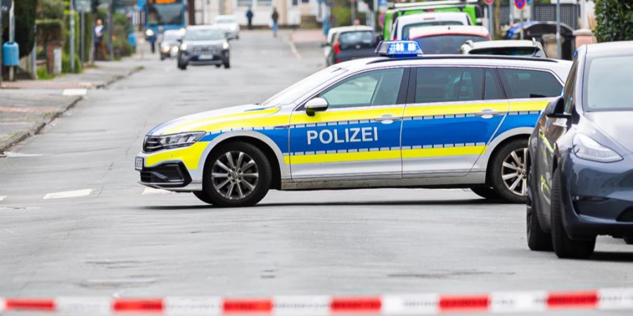 Polizeiwagen Deutschland Absperrung Nienburg