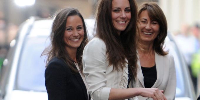Von links: Pippa Middleton, Prinzessin Kate und ihre Mutter Carole Middleton. prinzesssin kate
