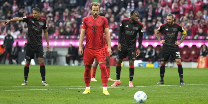Harry Kane trifft für Bayern München in der Bundesliga per Elfmeter zum 1:0 gegen Union Berlin. Bayern München Bundesliga Kane