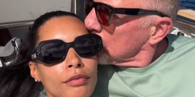 Boris Becker verpasst seiner Lilian einen Schmatzer. Boris Becker