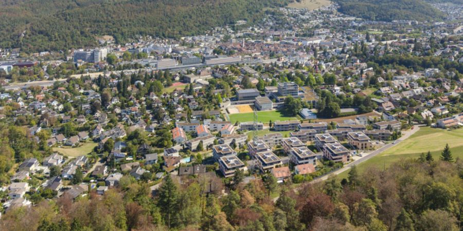 Das erste Paket des Baselbieter Richtplans zu Raumkonzept und Mobilität ist nun in der Vernehmlassung. Auf dem Bild ist eine Luftaufnahme über dem Naherholungsgebiet Sichtern Richtung...