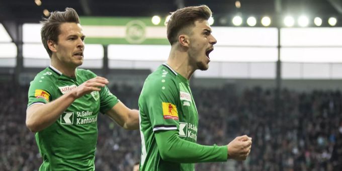 Betim Fazliji jubelt nach seinem Tor im Spitzenspiel gegen YB. FC ST.Gallen