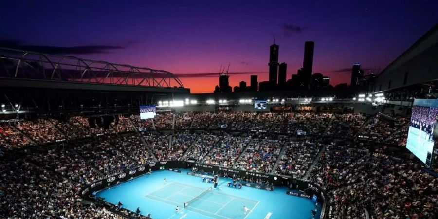 Der Center Court der Australian Open in Melbourne. Foto: Dave Hunt/AAP/dpa