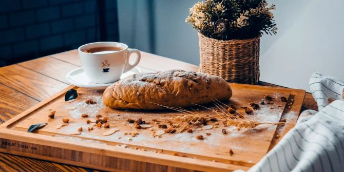 Brot auf dem Tisch