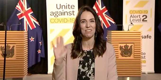 Beben in Neuseeland - Regierungschefin Ardern bleibt in Interview ruhig