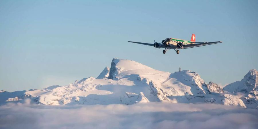 Die heute noch fliegenden Ju-52 (Erstflug: 1932) der Ju Air in Dübendorf werden primär für Rundflüge genutzt und sind äusserst beliebt.