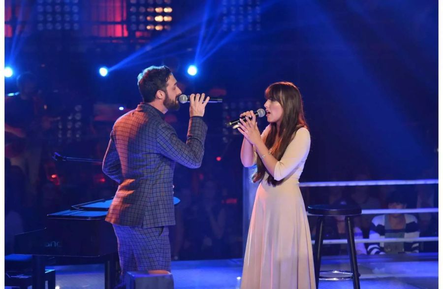 Flavio Baltermia und Juliane Götz singen den Song «I’m Not The Only One» von Sam Smith.