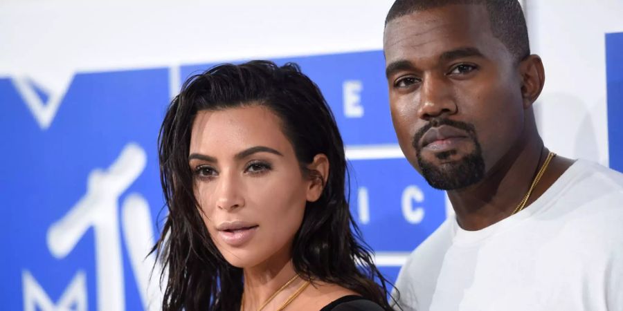Kim Kardashian Kanye West